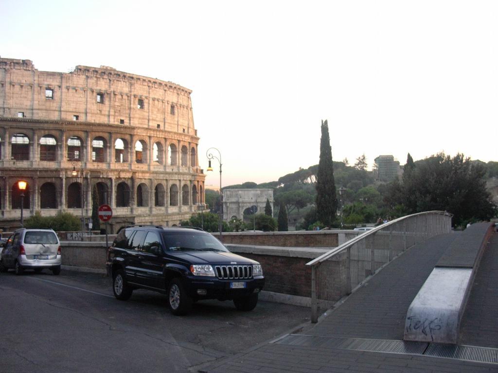 Vacanze Al Colosseo Polveriera Roma Quarto foto